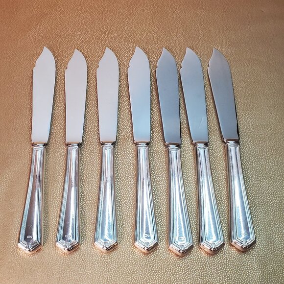 Vintage CN Railway Silverplated Fish Knives possibly 1960s–70s Set of 7 - Picture 2 of 8